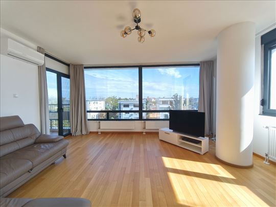 Prelep 4.0 stan, 125m2, Cara Dušana