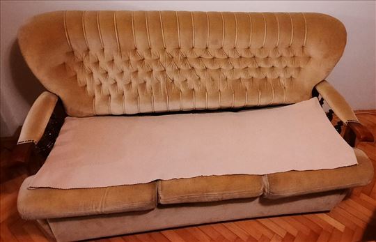 Prodajem trosed i dvosed