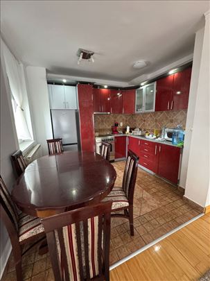 Troiposoban duplex u Danila Kiša, odmah useljiv