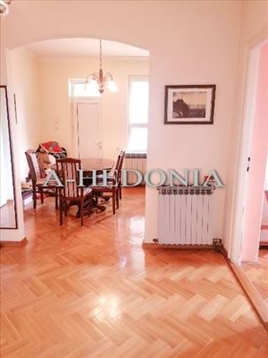 Zvezdara, Ledinačka, 3.0, komforan, funkcionalan