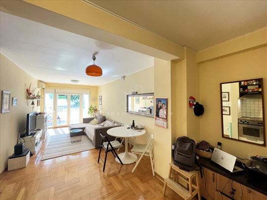 Zvezdara, uknjižen, na odličnoj lokaciji ID#4482