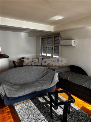 Dvosoban stan kod Difa za studentkinje