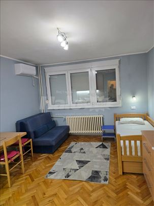 Garsonjera Kanarevo Brdo