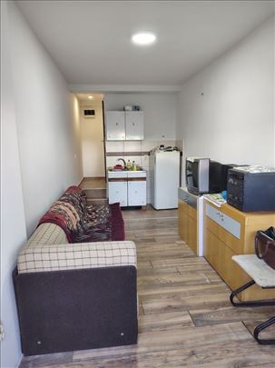 Garsonjera u Zemun Polju