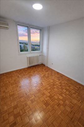 Izdaje se jedosoban stan nenamesten kod supa