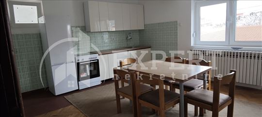 Izdaje se odličan stan u blizini PMF-a