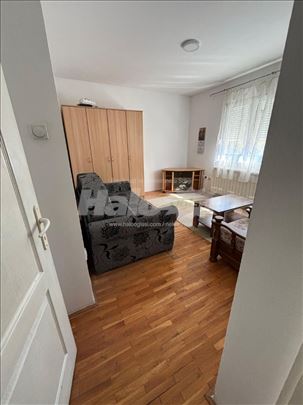 Izdaje se soba na karaburmi