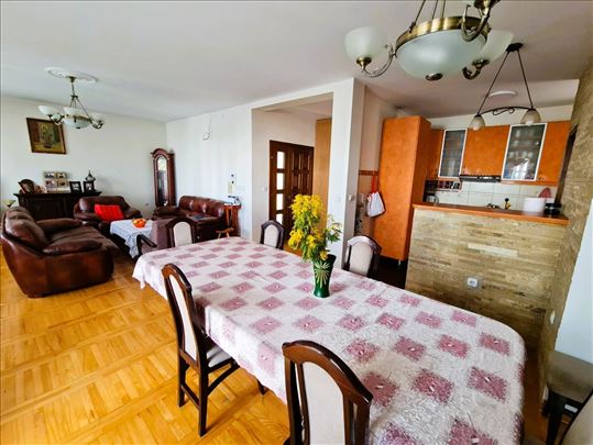 Jovana Boškovića, 154m2(360m2), 7.0, 1/3, uknj