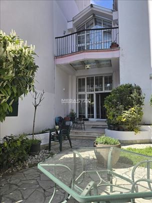 Krunski venac, za sofisticirane klijente sa stilom