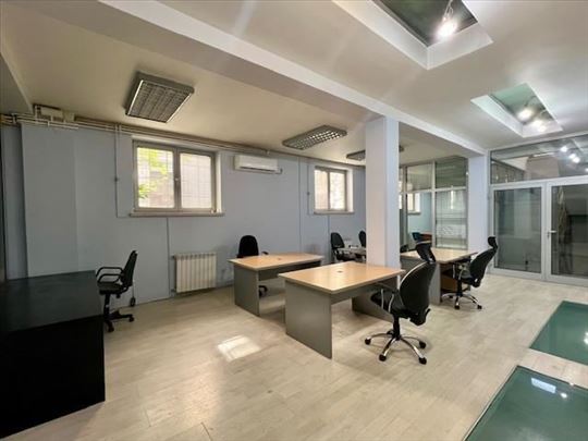 Odličan kancelarijski prostor u poslovnoj zgradi I