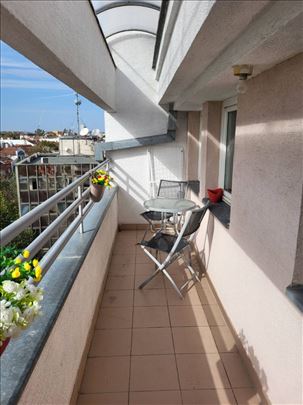 Odmah useljiv stan sa prelepim pogledom