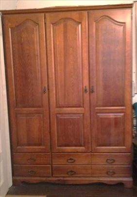 Ormar trokrilni drveni LESNINA