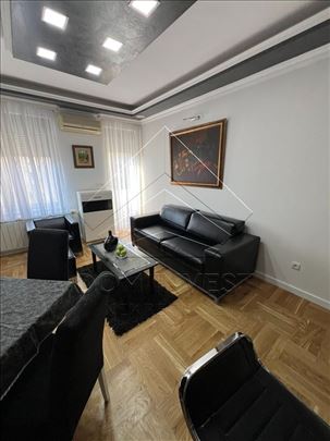 Renoviran stan na Vračaru, 63m2