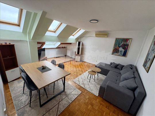 Blok 70, 53m2, Renoviran dvosoban stan 