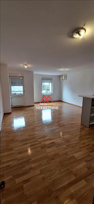 Dvoiposoban stan - 73m2 - Bulevar Evrope