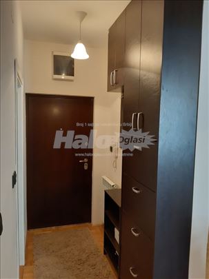 Dvoiposoban stan, Braće Jerković, Vojvode Vlahović