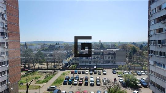 Fantastičan 2.5 stan-Blok 45-OŠ Branko Radičević I