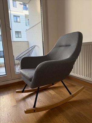 Fotelja za ljuljanje, svetlo plava