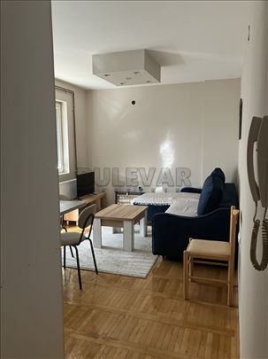 Izdaje se jednosoban stan na Paliluli, 25m2