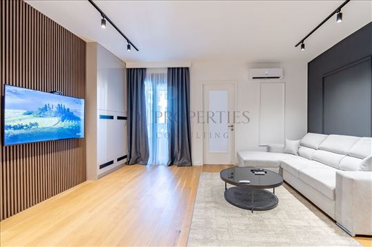 Izdavanje stana Park Vila,novogradnja sa parkingom