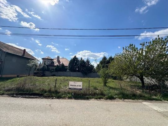 Ledine-Plac-6 ari-Gradjevinsko zemljište-Uknjiženo