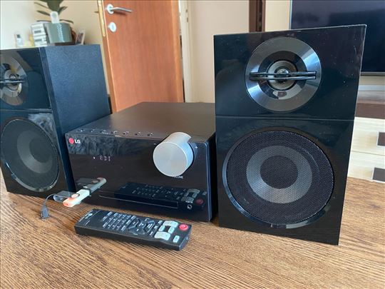 LG CM2440 Micro Hi-Fi 100W – Bluetooth / USB / FLA