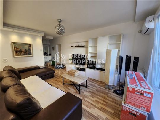 Lux, top lokacija, 4.0, B.Kosa 2 ID#1242