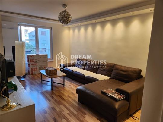 Lux, top lokacija, 4.0, B.Kosa 2 ID#1242