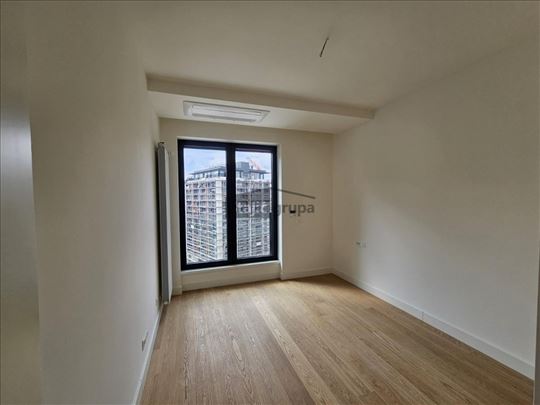 SOUL 64, odmah useljiv