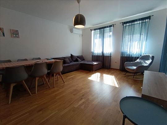 Troiposoban stan - Telepska dolina