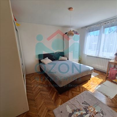 Uknjižen, renoviran, adaptibilan u 2,5 