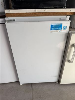 Whirlpool ugradni frizider 85cm 
