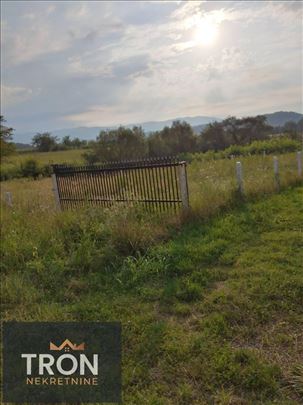 Građevinski plac na samo 2km od centra