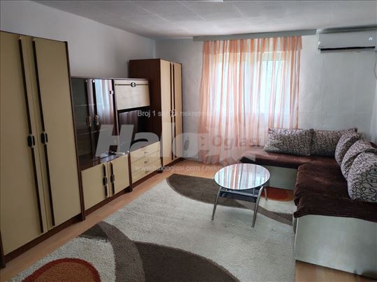 Izdajem stan u Krnjači 