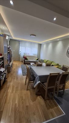 Novi Sad, Centar, 2.5, 68m2, lodja, bez ulaganja