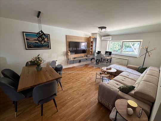 Opremljen stan,novogradnja,2 parking mesta,podrum