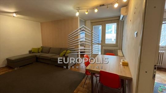 Porodičan stan na odličnoj lokaciji ID#9300