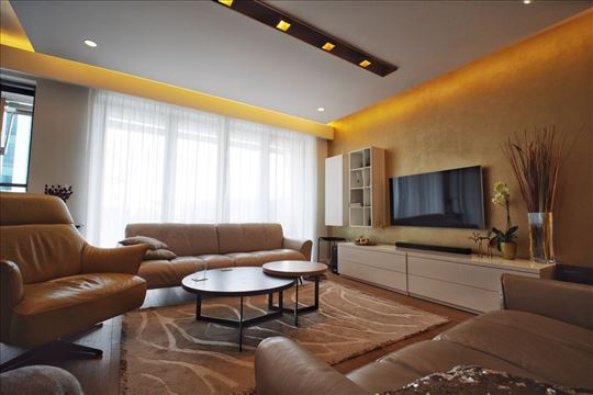 Prodajemo četvorosoban stan, Blok 65, 130m²