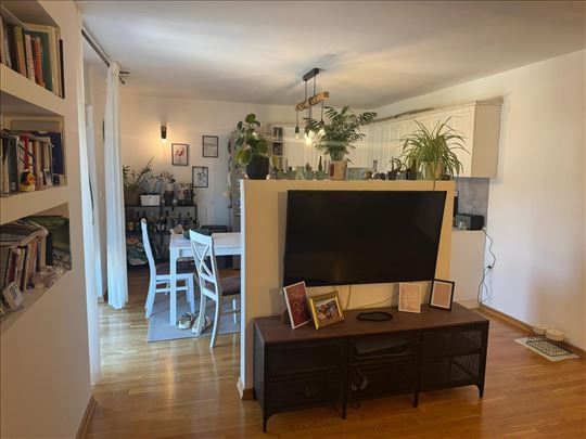 Komforan stan u naselju Lipova-idealan za porodicu