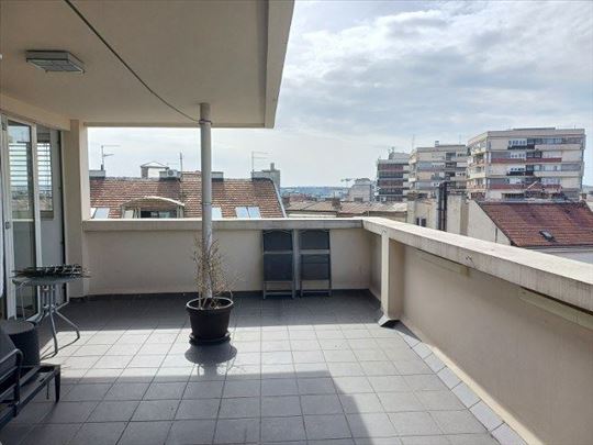 Mileševska, dvosoban 60m2 + terasa 30m2, namešten