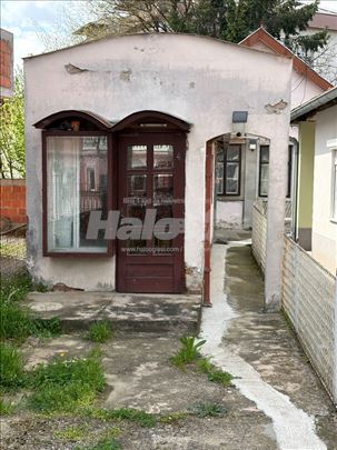 Retko u ponudi - Kuca + Lokal u centru