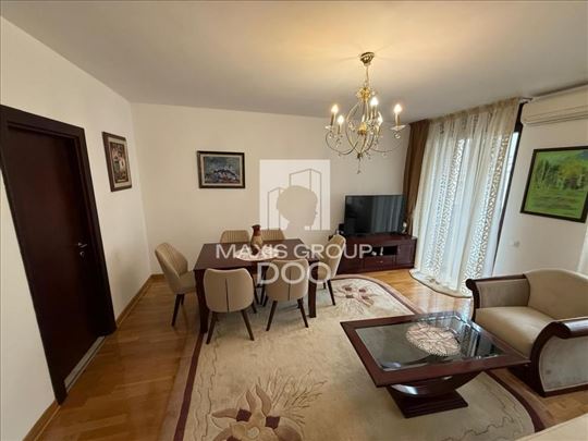 Vračar, lux 3.0 stan odmah useljiv Čuburski park