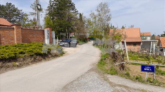 Bocke ulica Irisa 5000 m2 građevinski plac 13em2