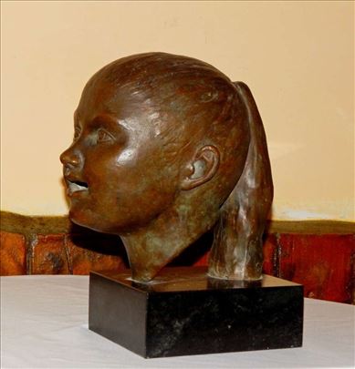 FANTASTIČNA SKULPTURA U BRONZI, NA MERMERU