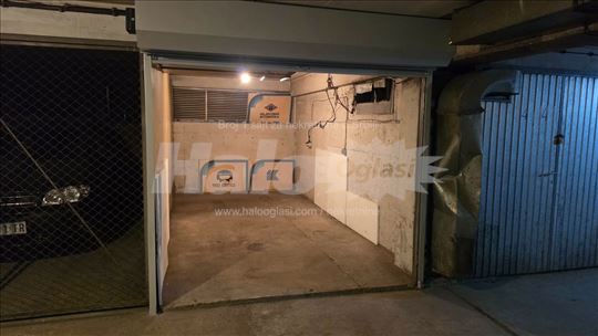 Garazmo mesto, sopstveni BOX (Vracar)