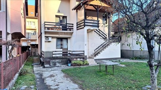 Ivanjica - Braće Rabrenović - Trosoban stan