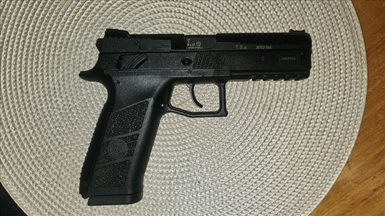 Na prodaju CZ P-09