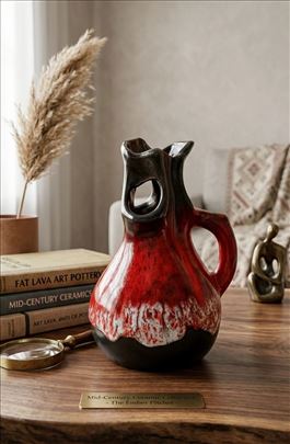 Starinska vaza neobicnog oblika