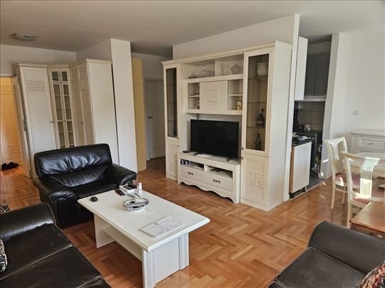 4.0; Stepa Stepanović; 78m2; kompletno opremljen