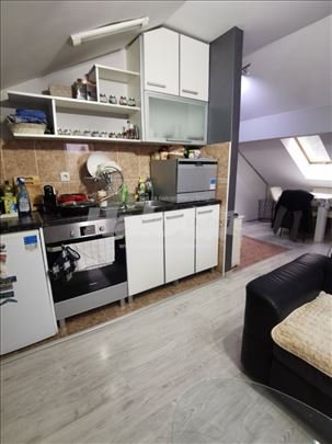 Izdaje se lux stan u Lazarevcu 1.5